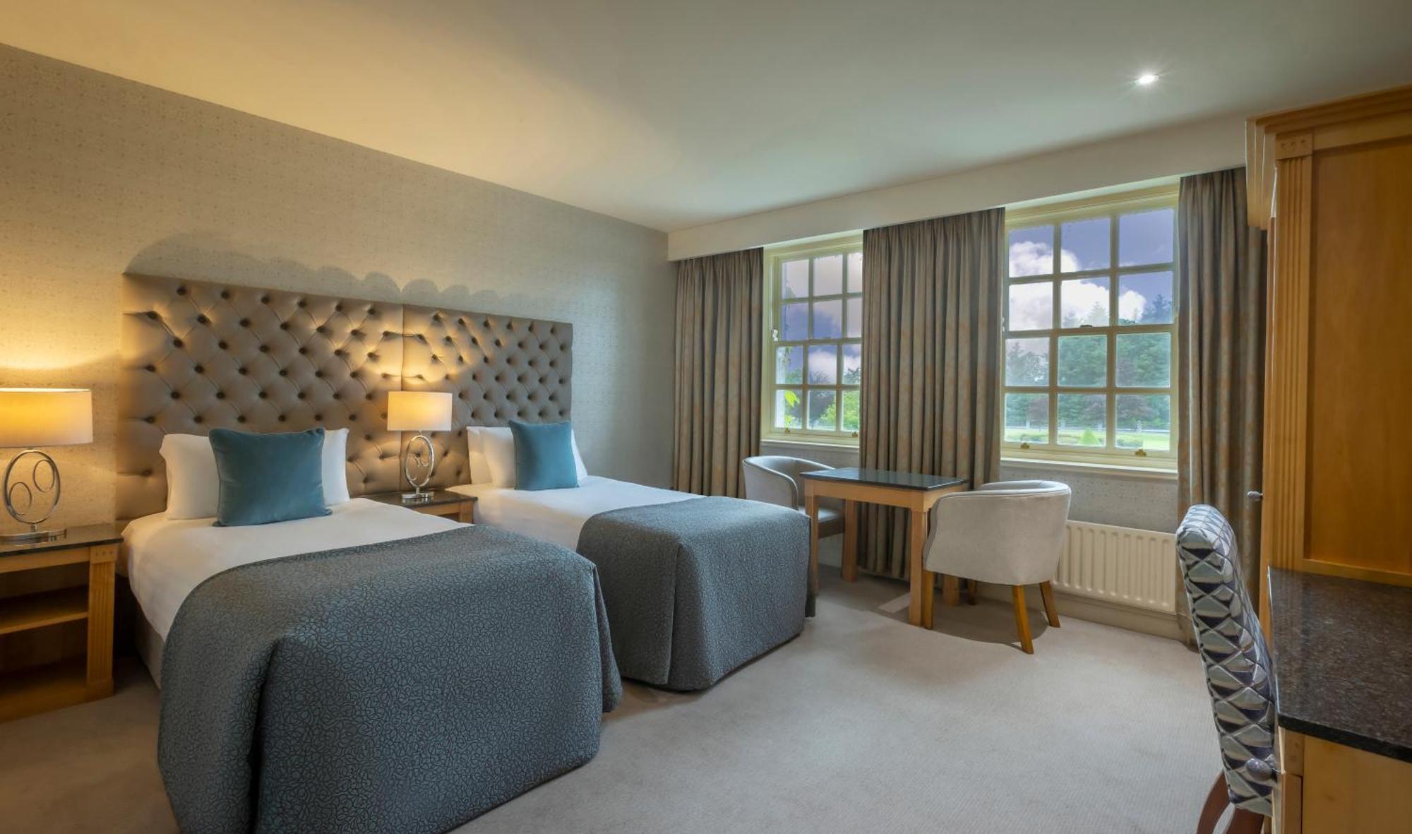 Slieve Russell Hotel Балликоннелл Экстерьер фото