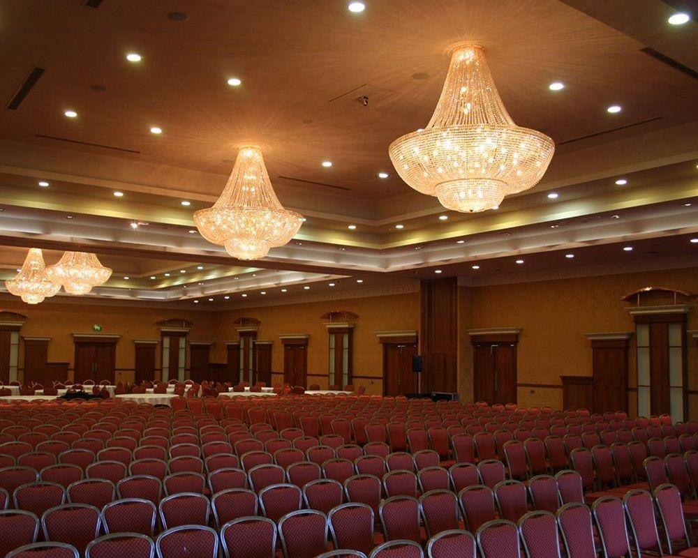 Slieve Russell Hotel Балликоннелл Экстерьер фото