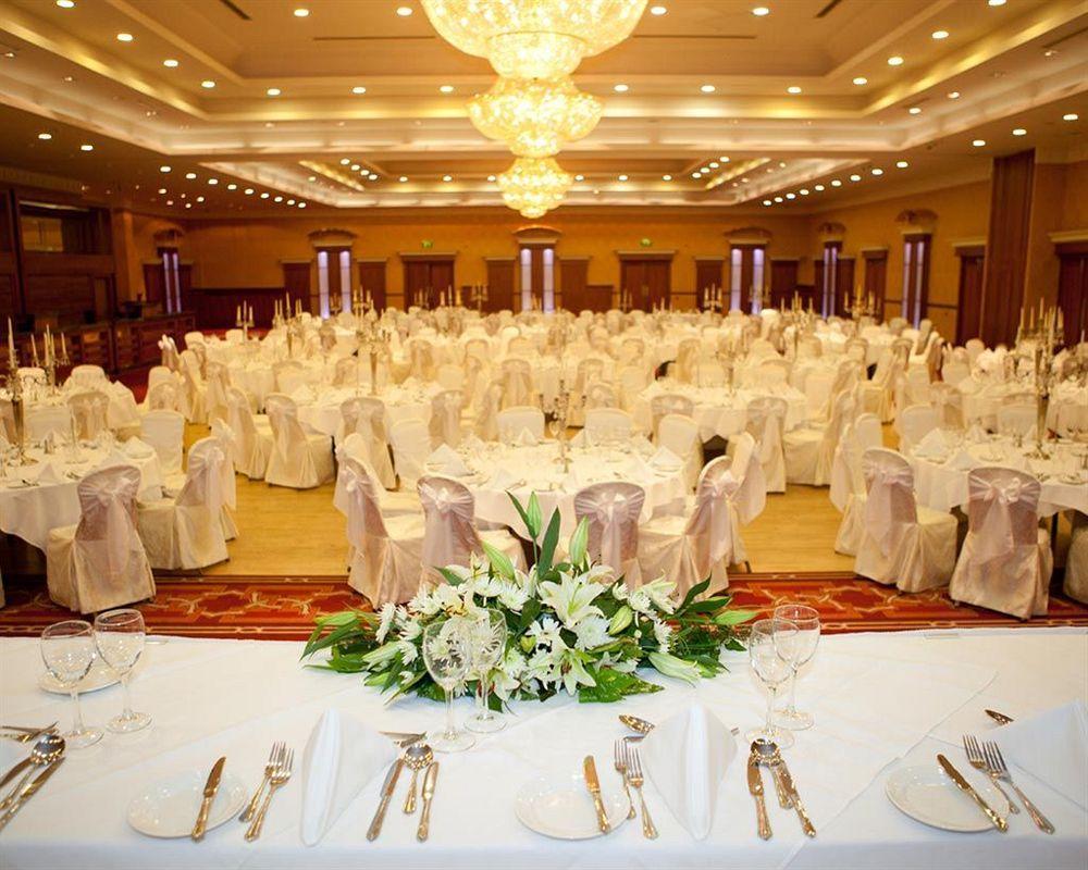 Slieve Russell Hotel Балликоннелл Экстерьер фото