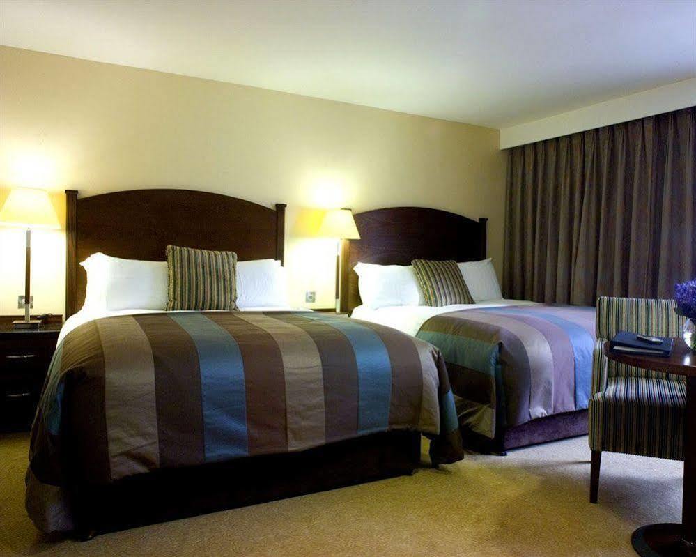 Slieve Russell Hotel Балликоннелл Экстерьер фото
